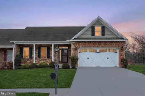 153 Stoners Cir, Littlestown, PA 17340