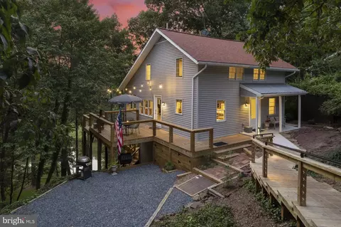 229 Boy Scout Rd, New Oxford, PA 17350