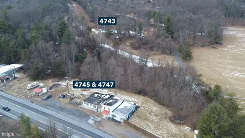 4743 4745 4747 Chambersburg Rd, Gettysburg, PA 17325