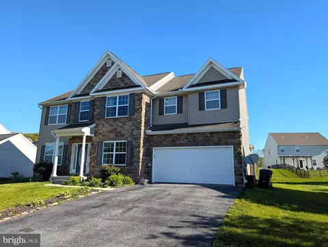 9 W Imperial Dr, Aspers, PA 17304