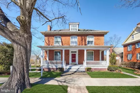 318 Lincoln Way W, New Oxford, PA 17350