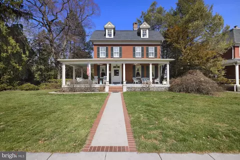 125 W Broadway, Gettysburg, PA 17325