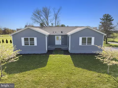 599 Hilltown Rd, Gettysburg, PA 17325