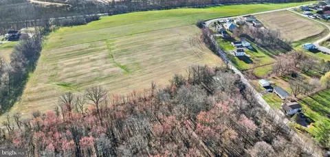 0 Red Hill Mt Misery Rds, New Oxford, PA 17350