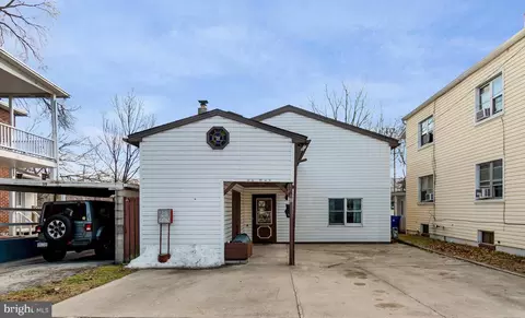 31 E Water St, Gettysburg, PA 17325