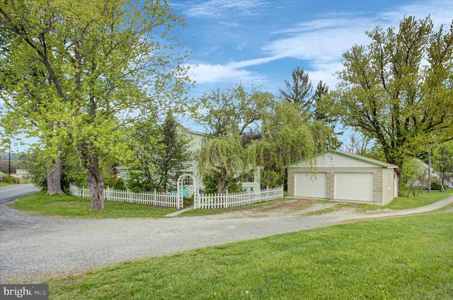 3715 Bullfrog Rd, Fairfield, PA 17320 | 45 Photos - Movoto