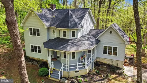 204 Bullfrog Rd, Gettysburg, PA 17325