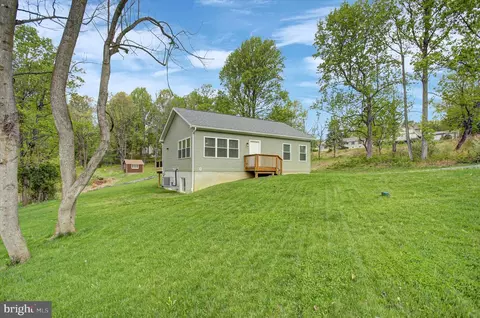 2 Maxine Trl, Fairfield, PA 17320