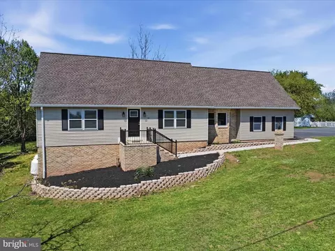 115 White Church Rd, Gettysburg, PA 17325