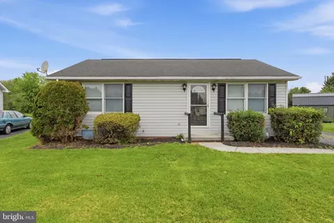 117 Liberty Dr, New Oxford, PA 17350