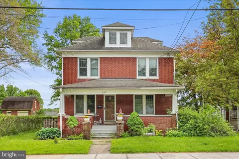 205 Hanover St, Gettysburg, PA 17325