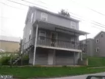 9 Maple St, Gettysburg, PA 17325