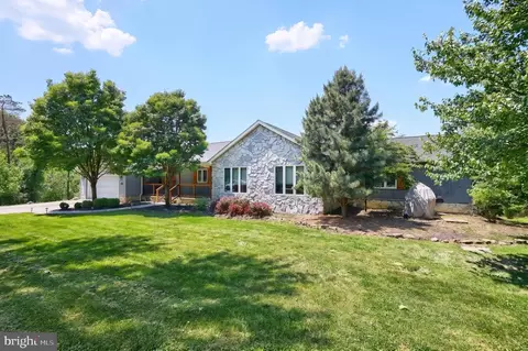 5 James Trl, Gettysburg, PA 17325