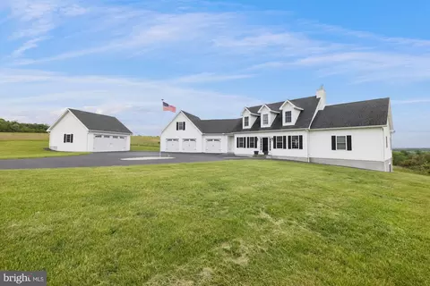 389 Carr Hill Rd, Gettysburg, PA 17325