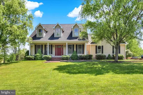 1210 White Church Rd, Gettysburg, PA 17325