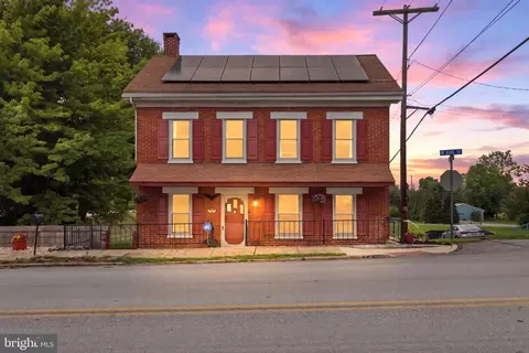 103 W King St, Abbottstown, PA 17301
