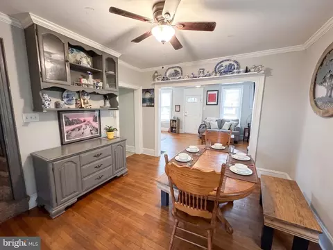Dining - 416 3rd St, Hanover, PA 17331 photo 2 of 2