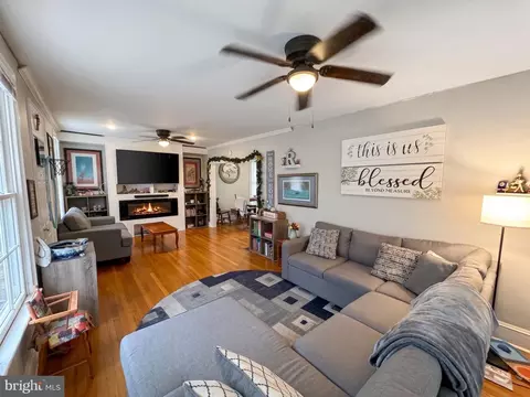 Living - 416 3rd St, Hanover, PA 17331 photo 2 of 3