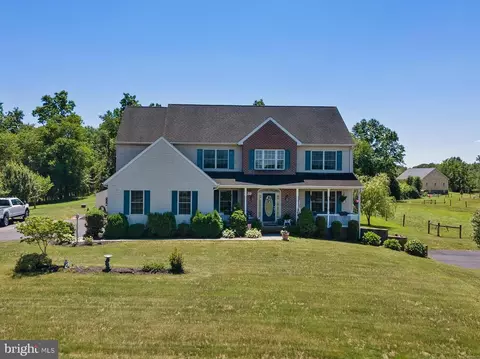 75 Saint Johns Rd W, Littlestown, PA 17340