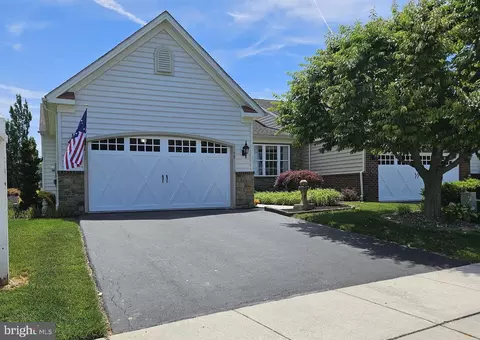 30 St Michaels Way, Hanover, PA 17331