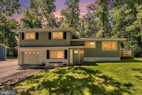 30 Halleck Dr, East Berlin, PA 17316