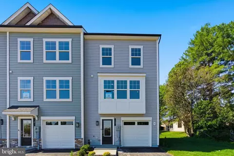 10 Magnolia Ct, Gettysburg, PA 17325