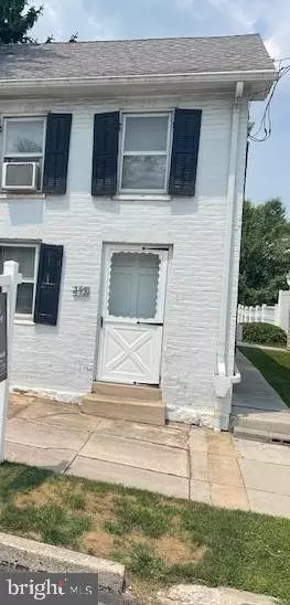 153 W King St, Abbottstown, PA 17301