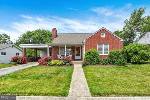 831 Johns Ave, Gettysburg, PA 17325