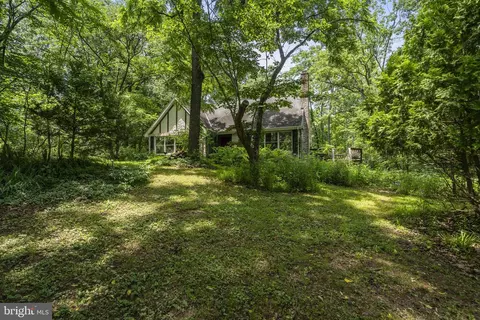 275 Hoffman Rd, Gettysburg, PA 17325
