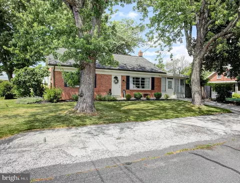 55 Clearview Ln, Biglerville, PA 17307