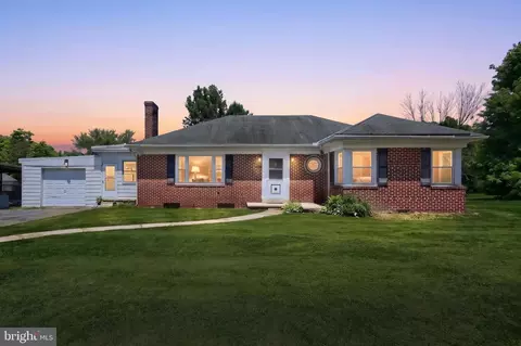 25 E Hanover St, Gettysburg, PA 17325