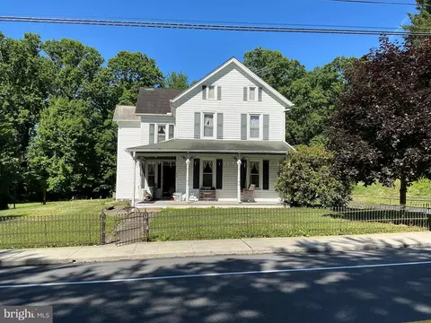 153 S Main St, Bendersville, PA 17306