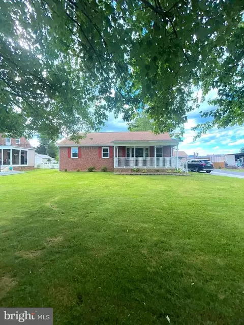 211 W Main St, Fairfield, PA 17320