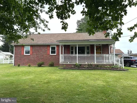 211 W Main St, Fairfield, PA 17320
