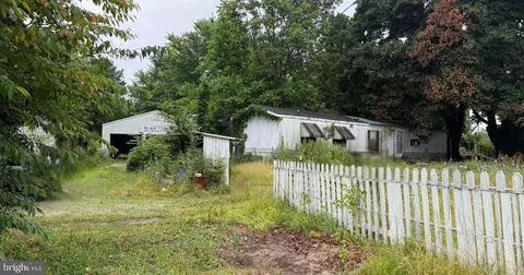2163 E Berlin Rd, East Berlin, PA 17316