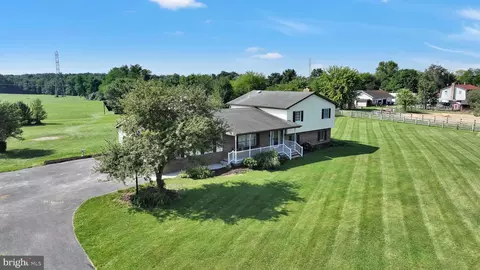 1285 Hunterstown Hampton Rd, New Oxford, PA 17350