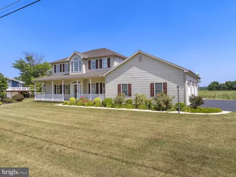 690 Grant Dr, Gettysburg, PA 17325