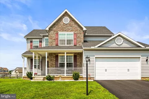 224 Friendly Dr, Hanover, PA 17331