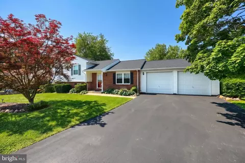 525 Basehoar School Rd, Littlestown, PA 17340