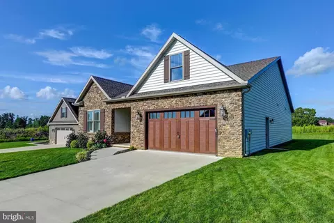 29 Smith Cir, Littlestown, PA 17340