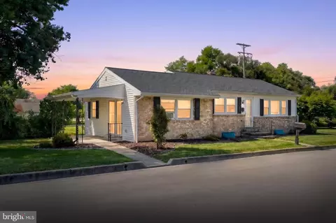1000 W Elm Ave, Hanover, PA 17331