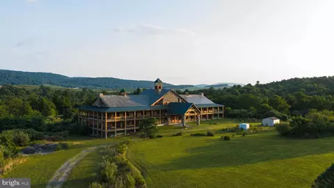 1207 Flohrs Church Rd, Biglerville, PA 17307