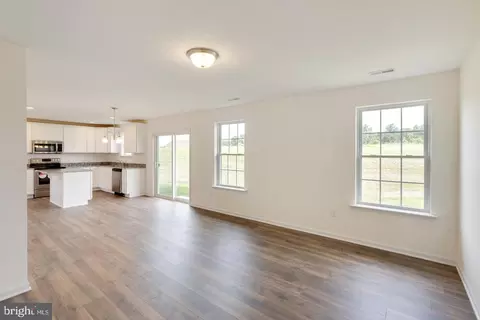 Living - 35 Shawl Dr #LOT 77, Hanover, PA 17331 photo 1 of 1