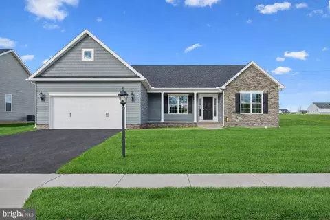 15 Kinzers Ct #69, Hanover, PA 17331
