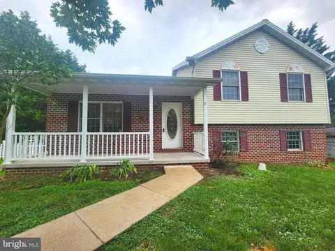 516 Lexington Way, Littlestown, PA 17340