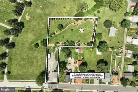 145 Boyer St, Littlestown, PA 17340