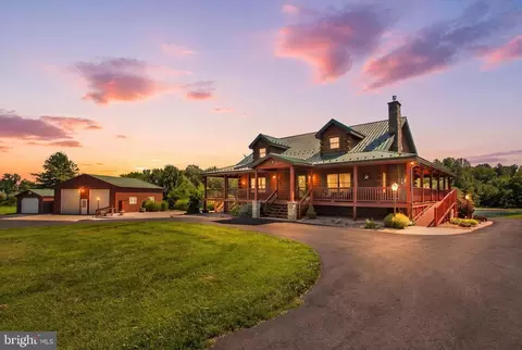 285 Orchard Ln, Aspers, PA 17304