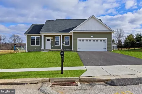 42 Lobell Rd, Abbottstown, PA 17301