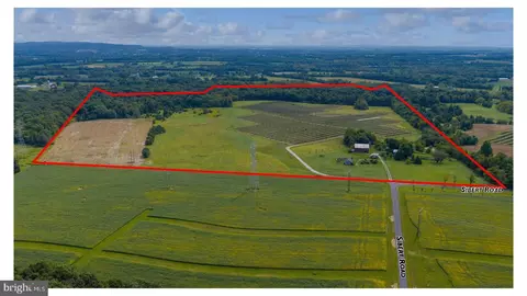 495 Sibert Rd, New Oxford, PA 17350