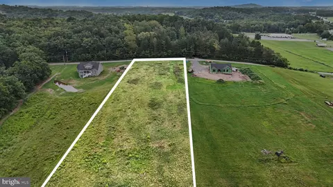 82 Rupp Rd, Gettysburg, PA 17325
